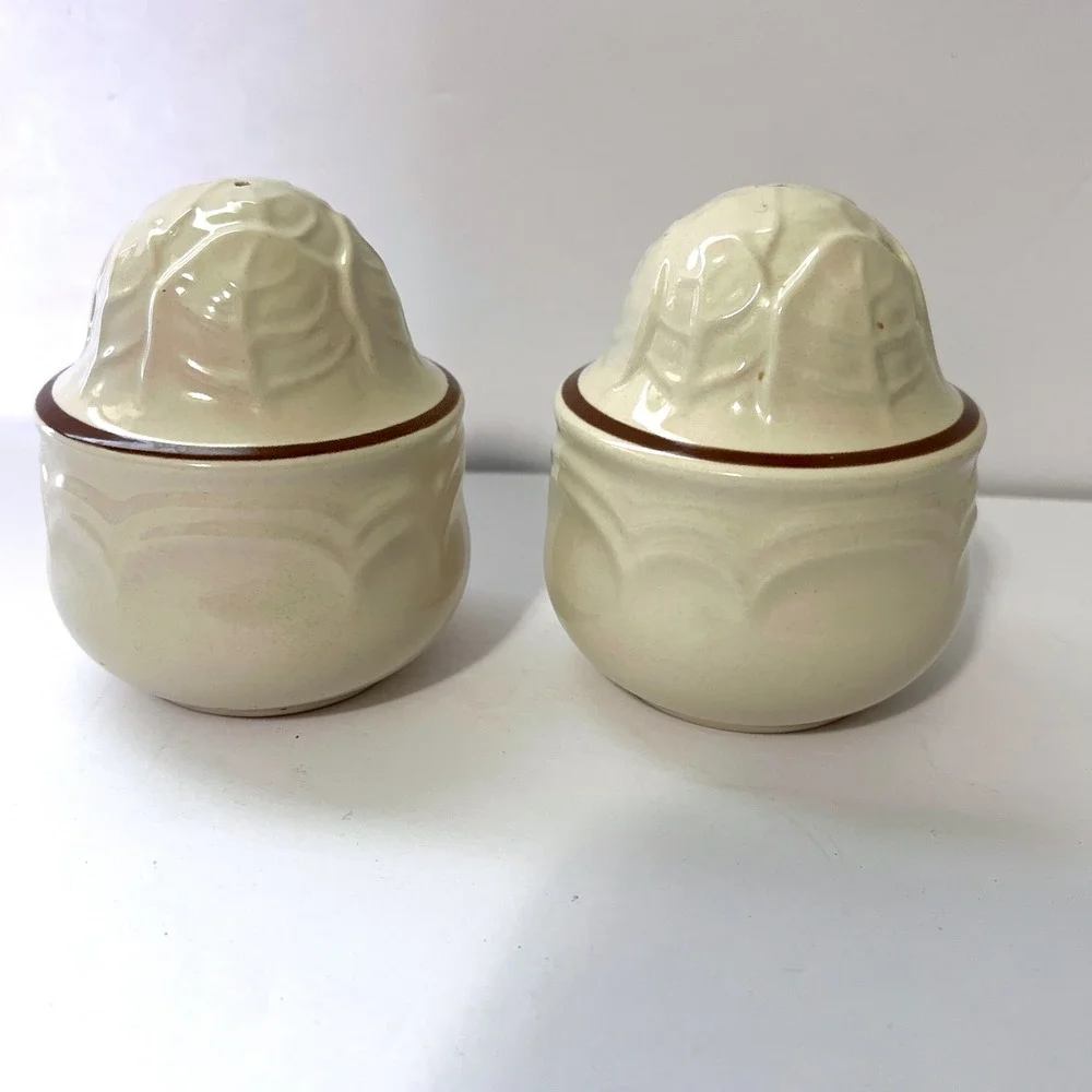 Vintage Ceramic Floral Salt‎ and Pepper Shakers Set Kitchen Decor Cottagecore